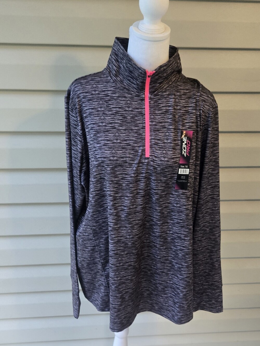 Zone Pro Heathered Black & Gray Pullover with Pink Zip